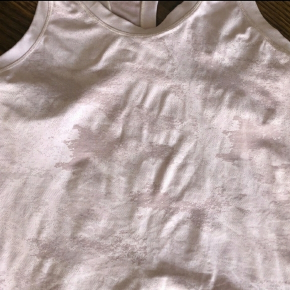 Athleta Momentum Camo Tank In Delicate Pink Size S - Picture 7 of 12